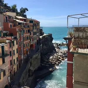 Sara Apartment, Comfort And Lateral Sea View , Riomaggiore Italie